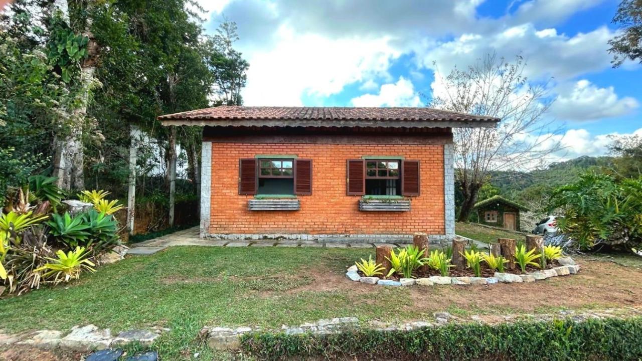 Refúgio na Serra com Piscina, Jardim e Natureza - B&B Nova Friburgo