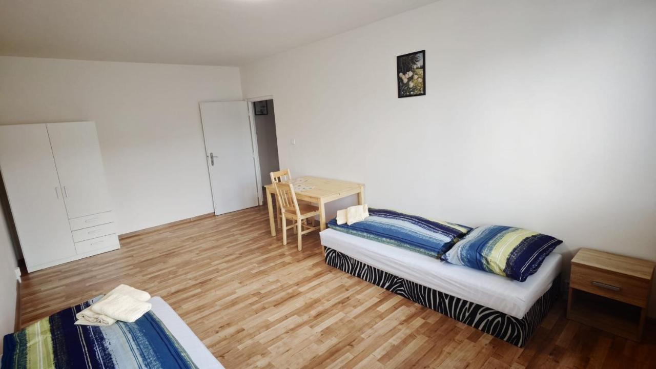 Apartmán pro 4 osoby, Chomutov CH1 - B&B Chomutov