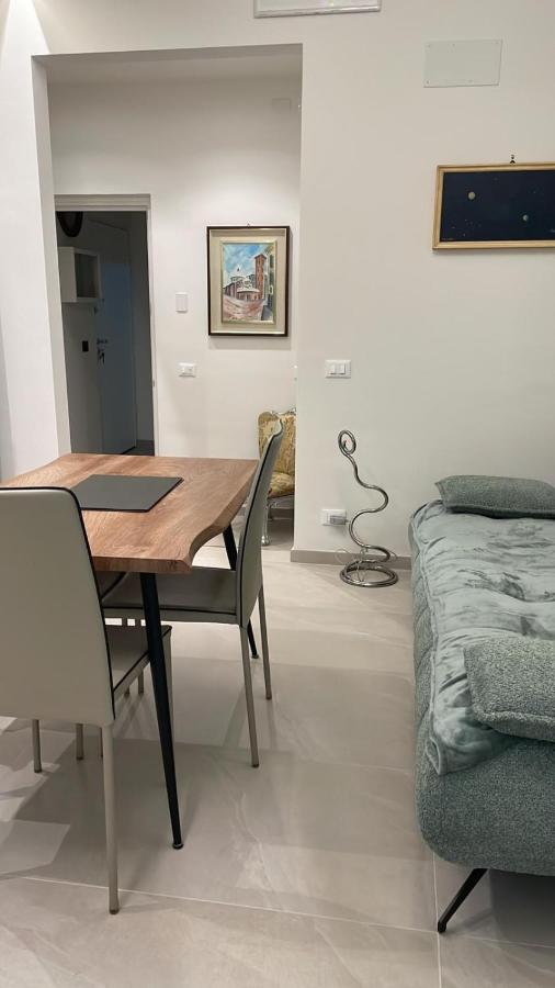 Centro & Mare III - B&B Savona