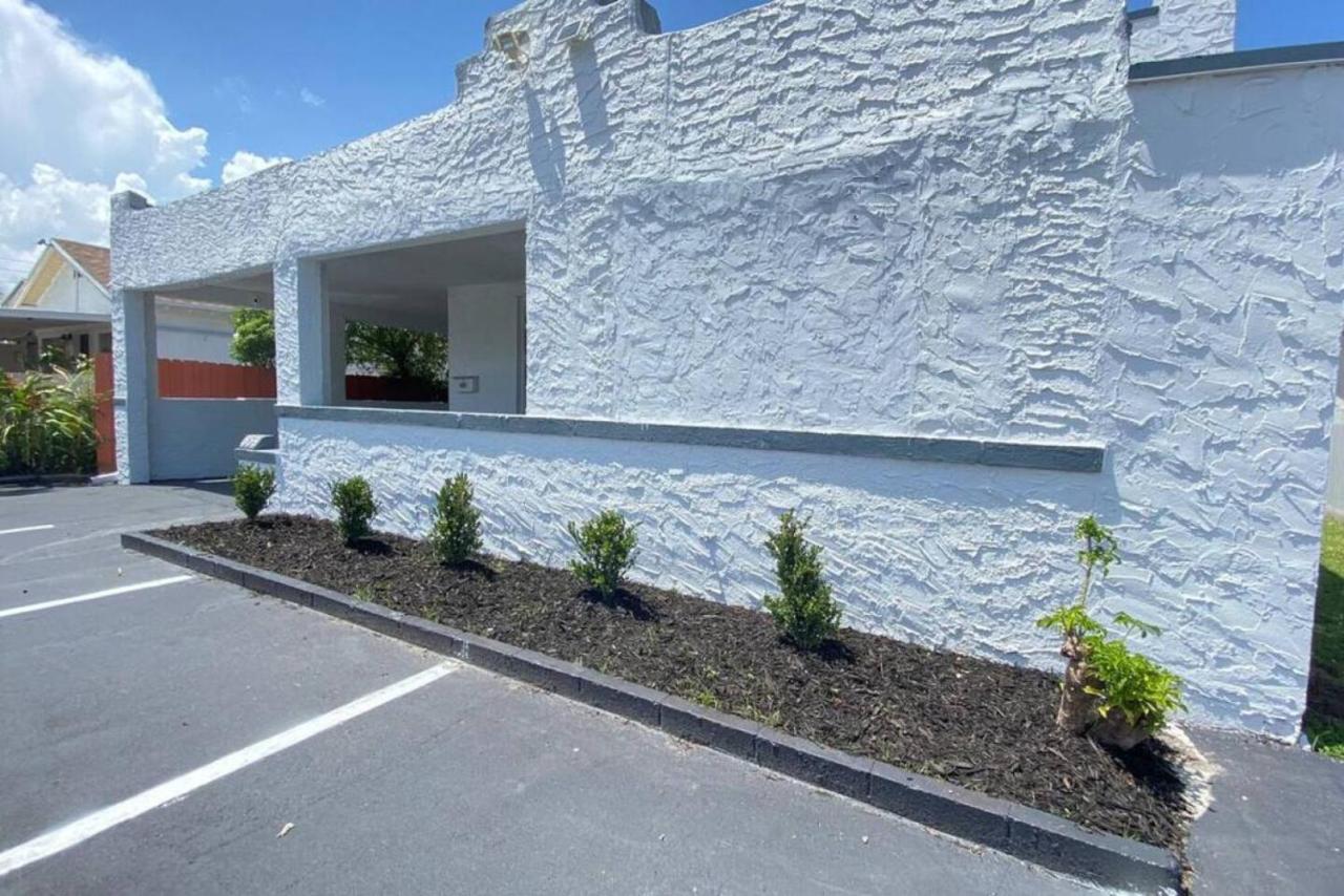 Heart of Miami sleeps 10 near Little Havana Beaches - Chambres d'hôtes Miami