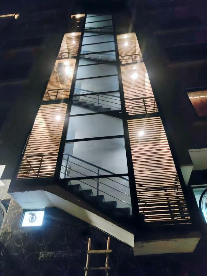 Neat Retreat 2BHK - Sector E11 Islamabad - Fully Equipped Everything You Need - Bed and Breakfast Islamabad