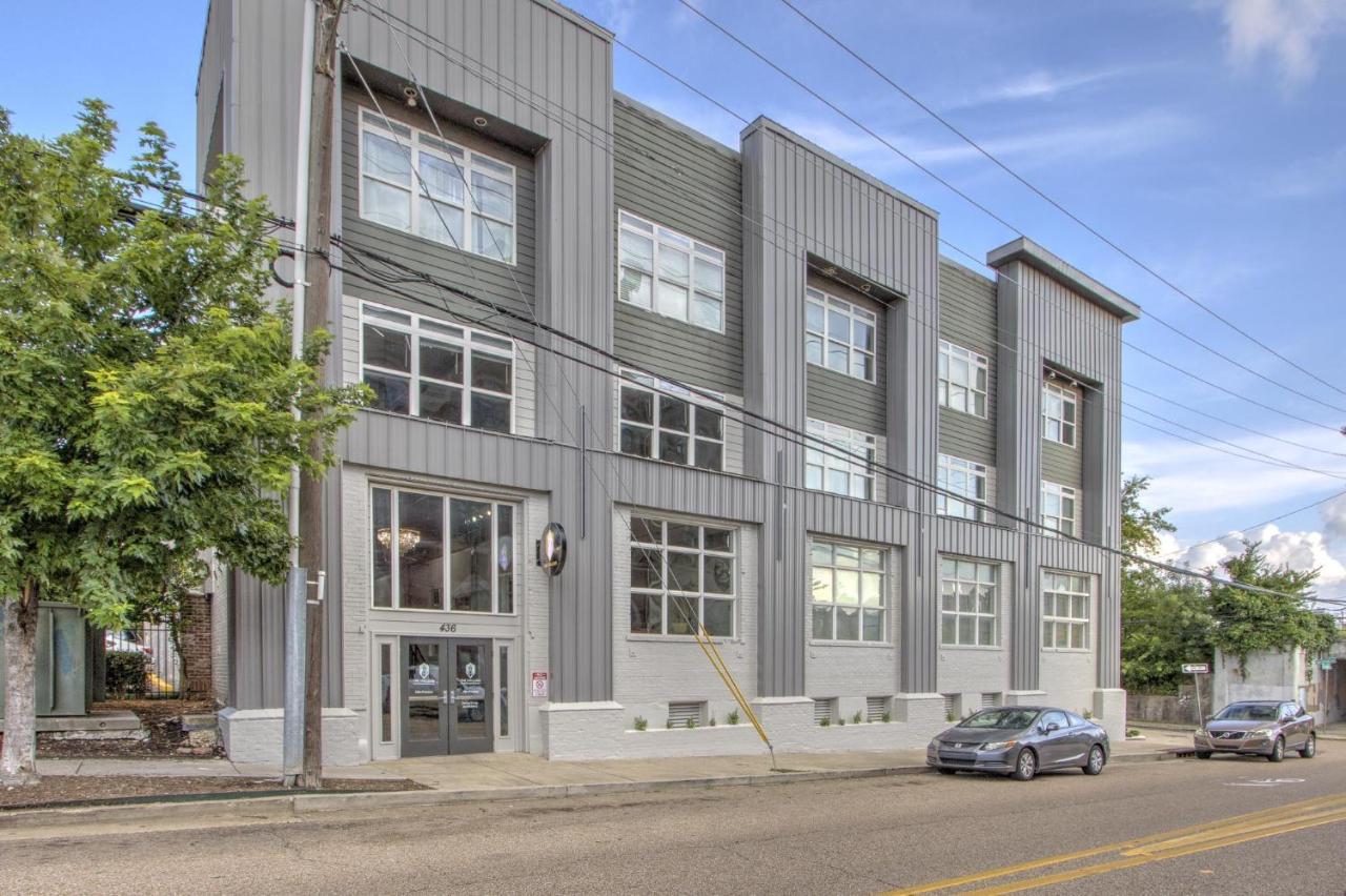 BRAND NEW Modern 1BD Loft in Downtown with free parking - Bed and Breakfast Memphis