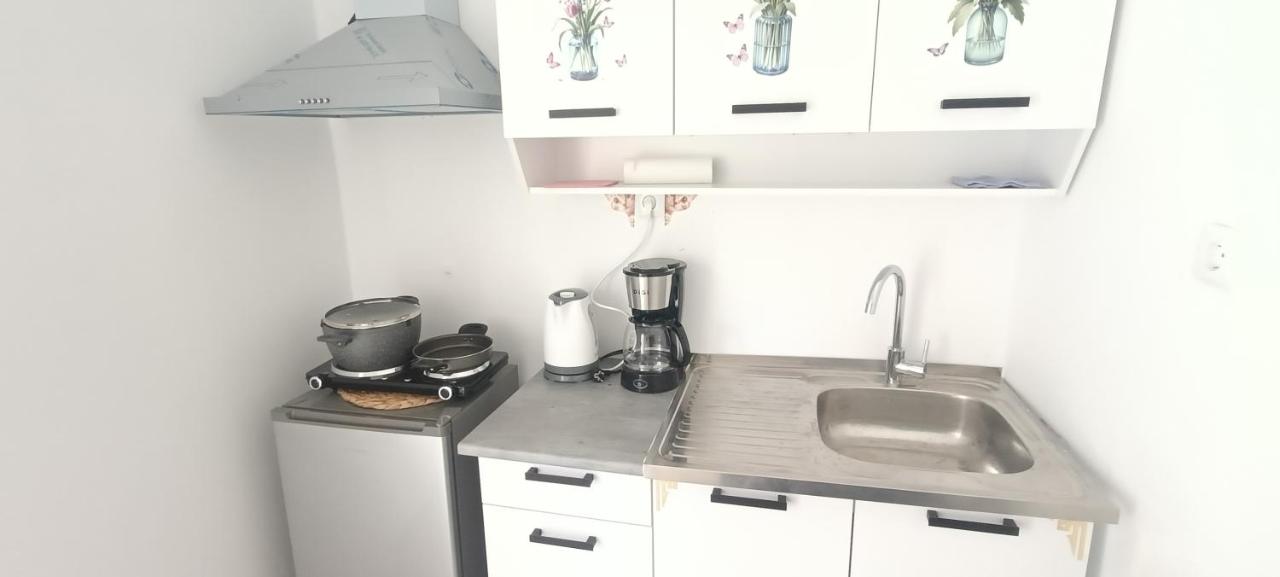 Seaside apartments - B&B Peraía
