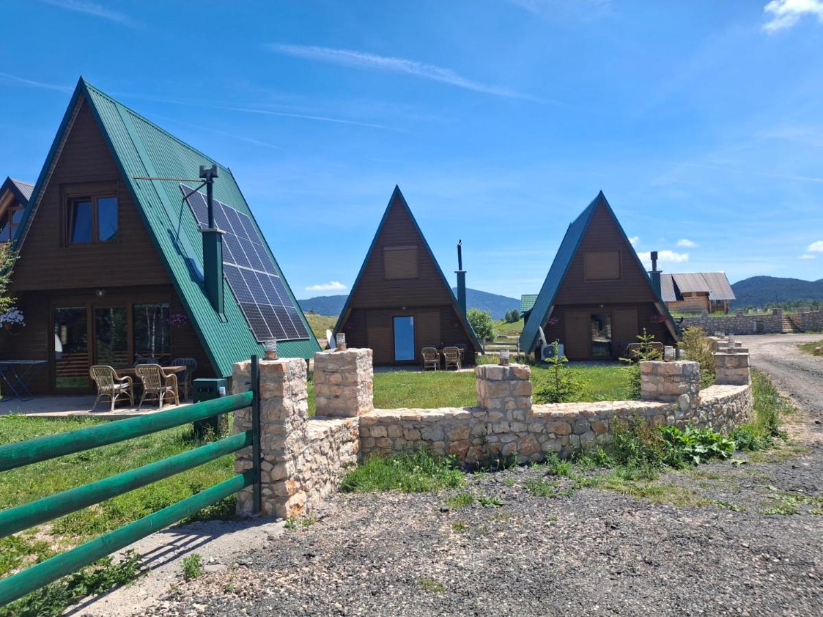 Three Houses - B&B Zabljak