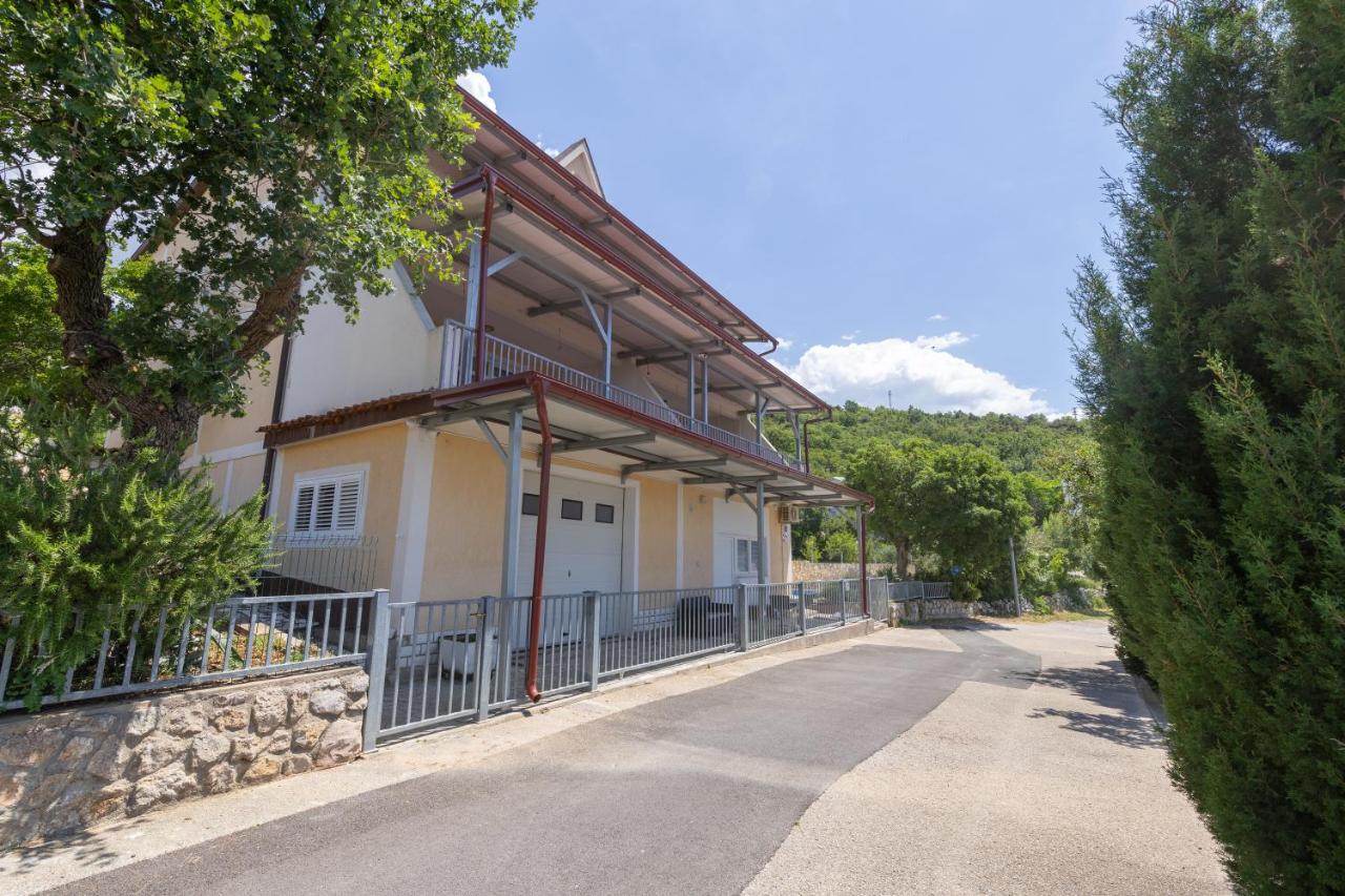 Apartments Vila Zagorje - Ferienwohnung Stinica