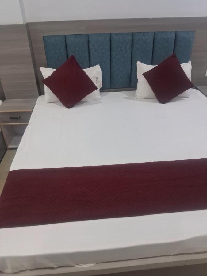 HOTEL KRISHNAM Inn - B&B Mathura