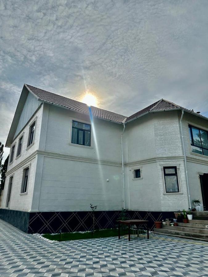 Palace Kochkor - Ferienwohnung Kochkor