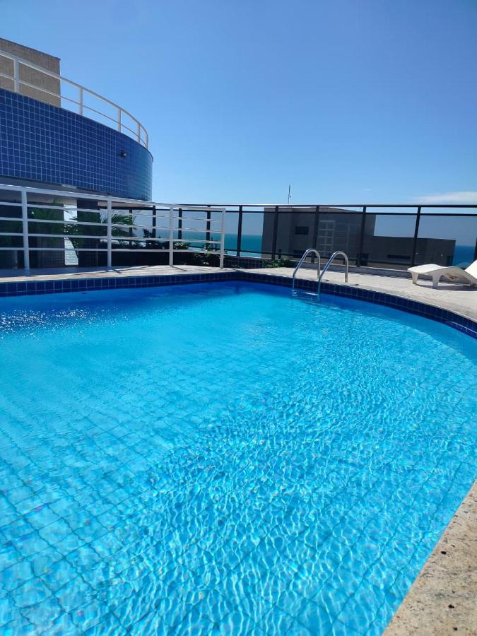 Appartamento con 2 Camere da Letto e Vista Mare 
