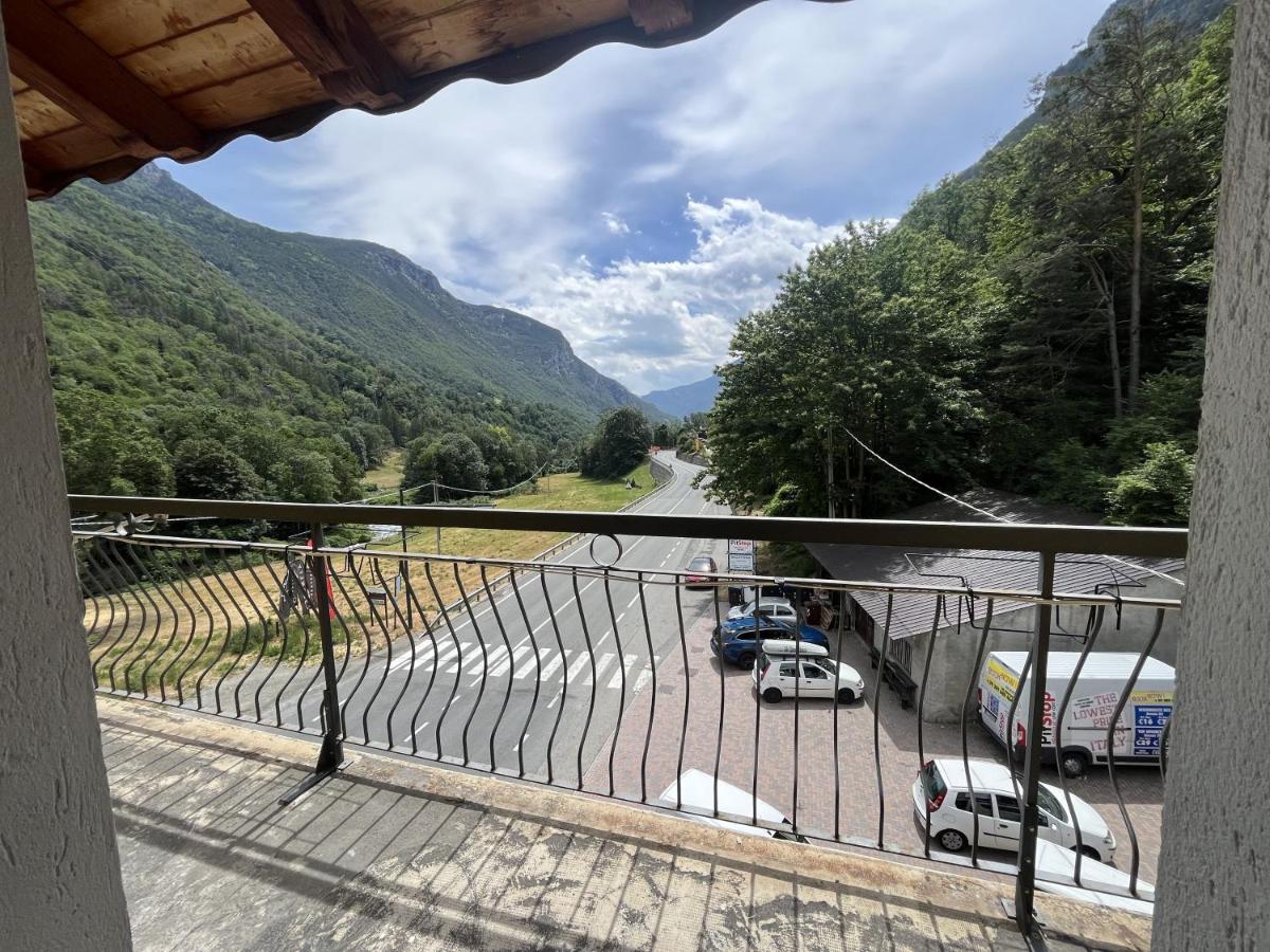 Appartamento Grande Cervino - Il Lupo Affitta - Chambres d'hôtes Antey-Saint-André