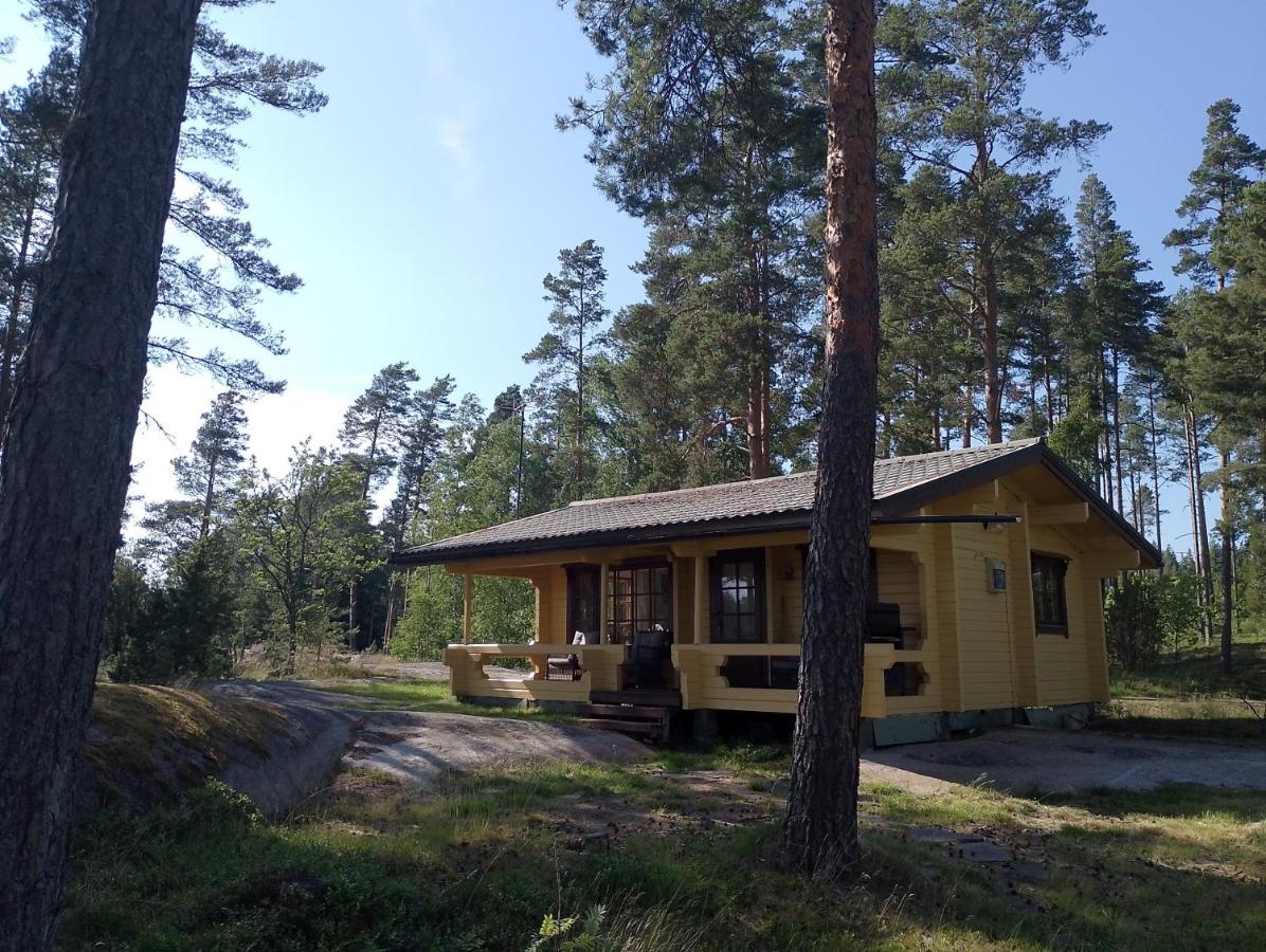 Lomamökki Rantaniemi - Bed and Breakfast Taivassalo