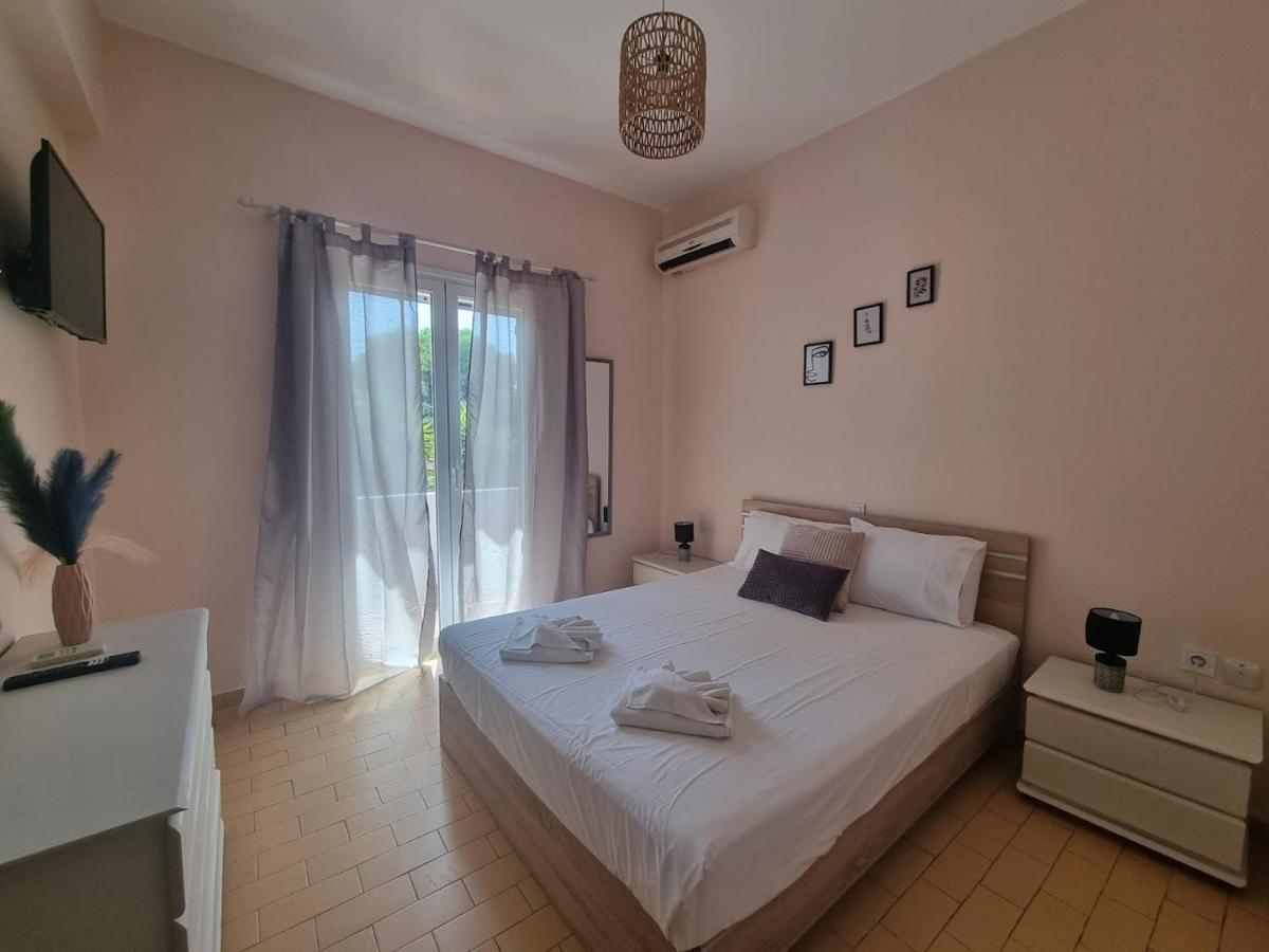 Seaside Garden House 7 - Bed and Breakfast Dassia