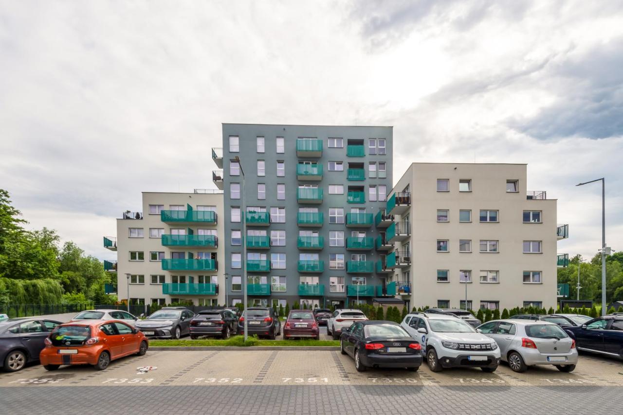 Mieszkanie w nowym apartamentowcu obok CH Arena, PRYWATNY PARKING - Chambres d'hôtes Gliwice