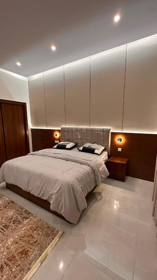 شقة غرفتين نوم وصالة بمدخل مستقل - B&B Ha'il