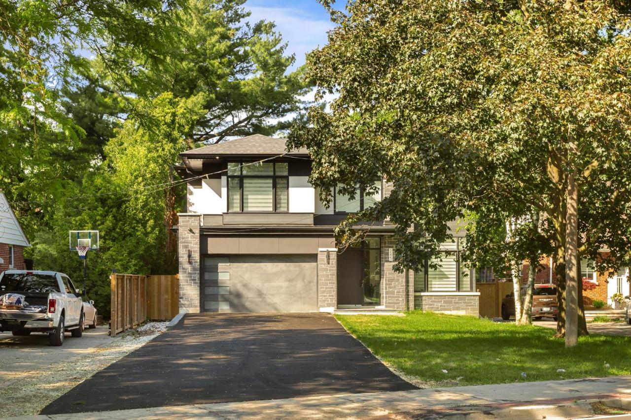 Modern Luxury Home Near Bronte Harbour & Oakville Downtown - Chambres d'hôtes Oakville