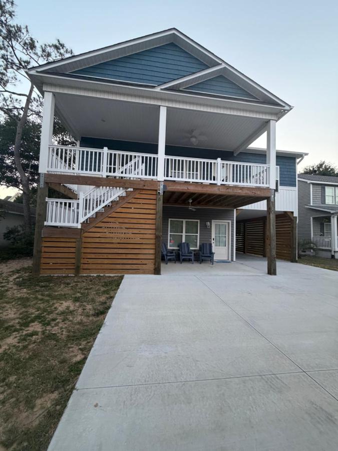 Ya Acht 2 Sea 2 point 0 Walk to Beach - Chambres d'hôtes Oak Island
