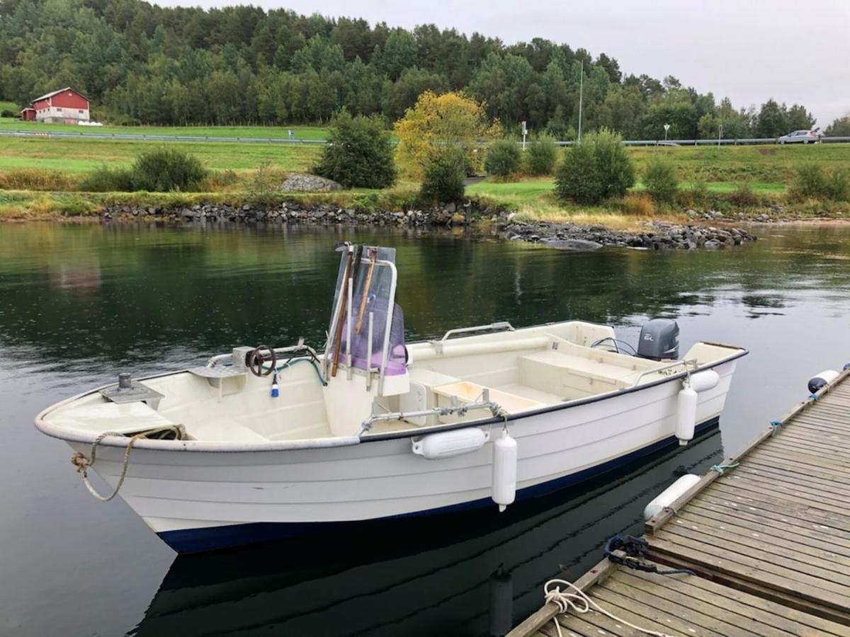 Skjevlingsnes sjøhus - B&B Tingvoll
