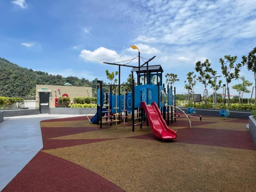 Aston Acacia 4 Bedroom Suite by Jovial - B&B Bukit Mertajam