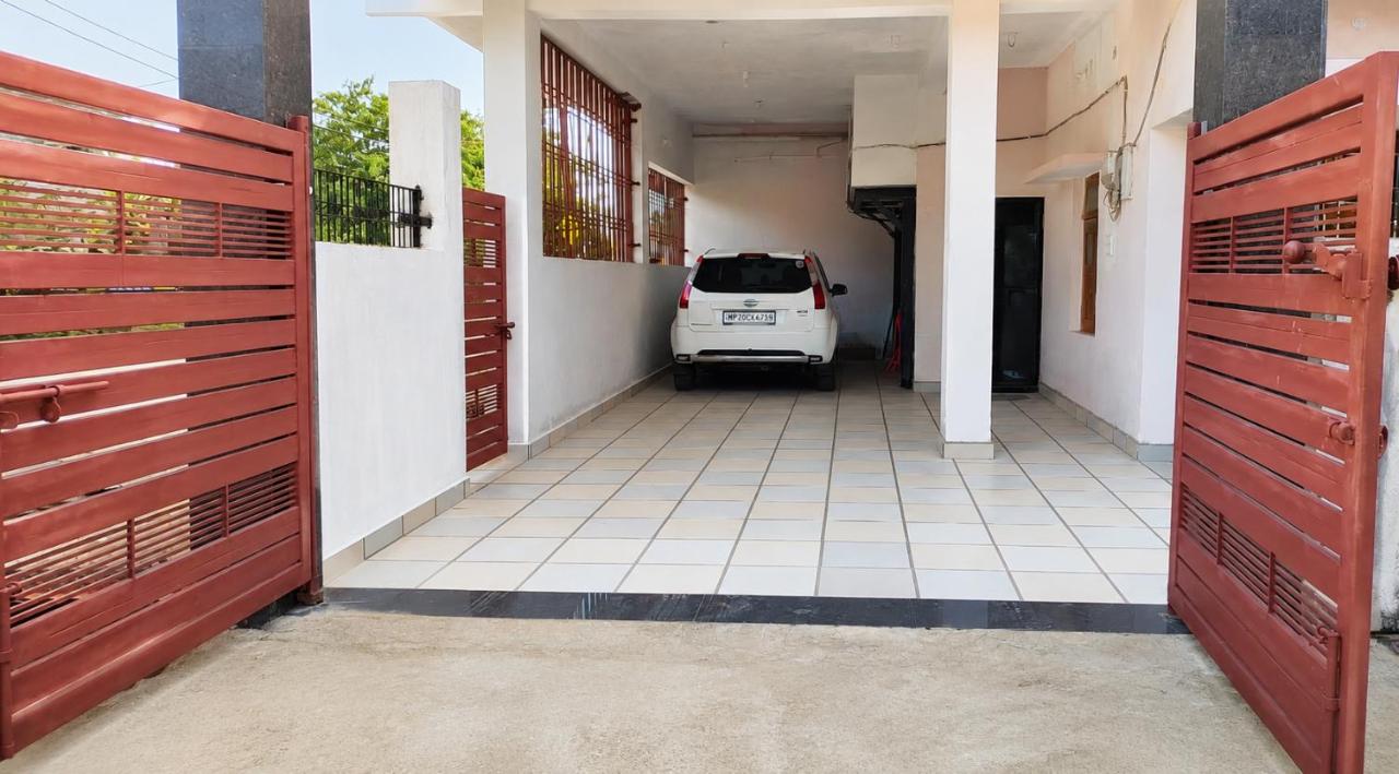 Jaiswal Homestay - B&B Jabalpur