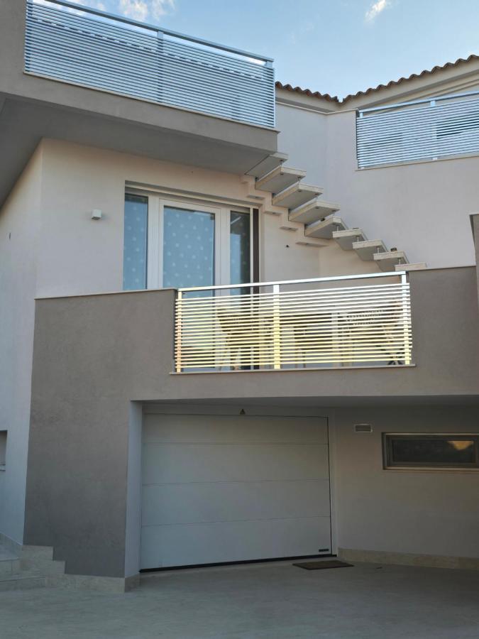 Lemon House - Ferienwohnung Avola