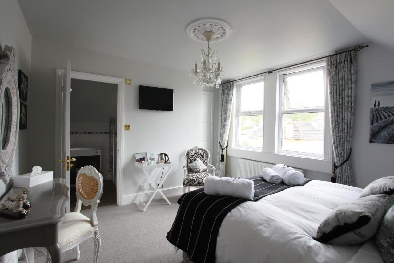 Luxus Zimmer mit Kingsize-Bett