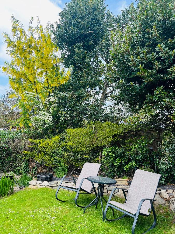 Plas Bach Annexe - Stylish Garden Annexe in the Heart of Prestatyn North Wales Less than 5 mins walk to high street We welcome workers couples solo travellers or small families More info in host details - Ferienwohnung Prestatyn