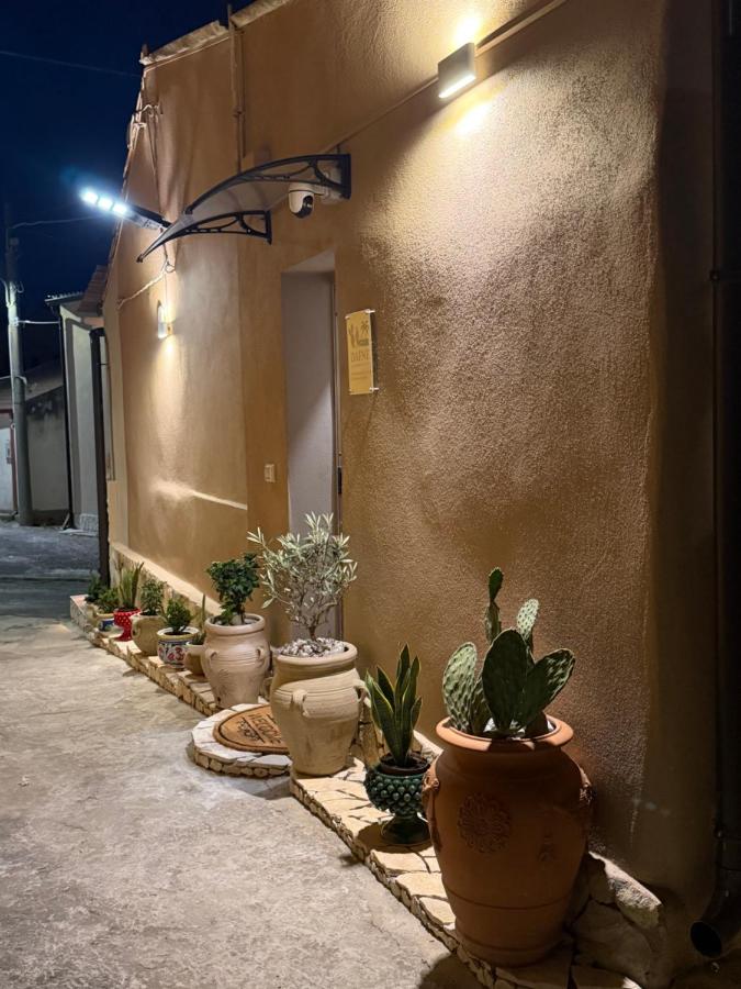 Dafne Accomodation - Ferienwohnung Fitili