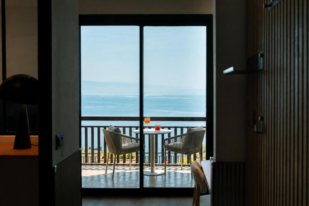 Kalma Pop Sea View, Pool & Private Parking - Chambres d'hôtes Taormina