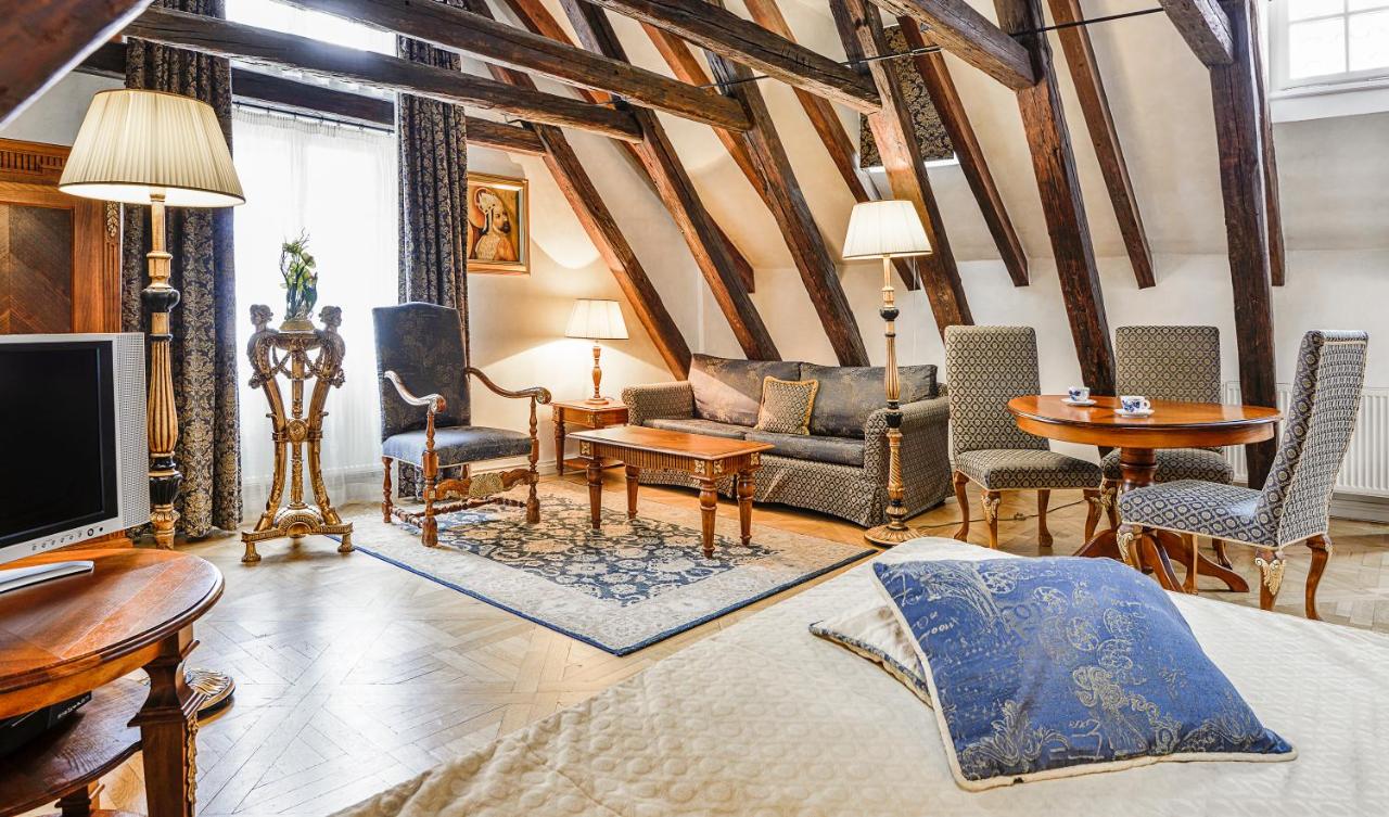 Suite with City View