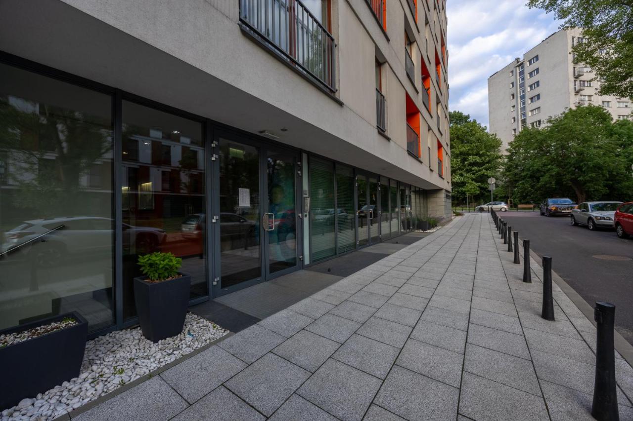 Warsaw Prestige Apt- 76m2, Parking & Balconies - B&B Warsaw