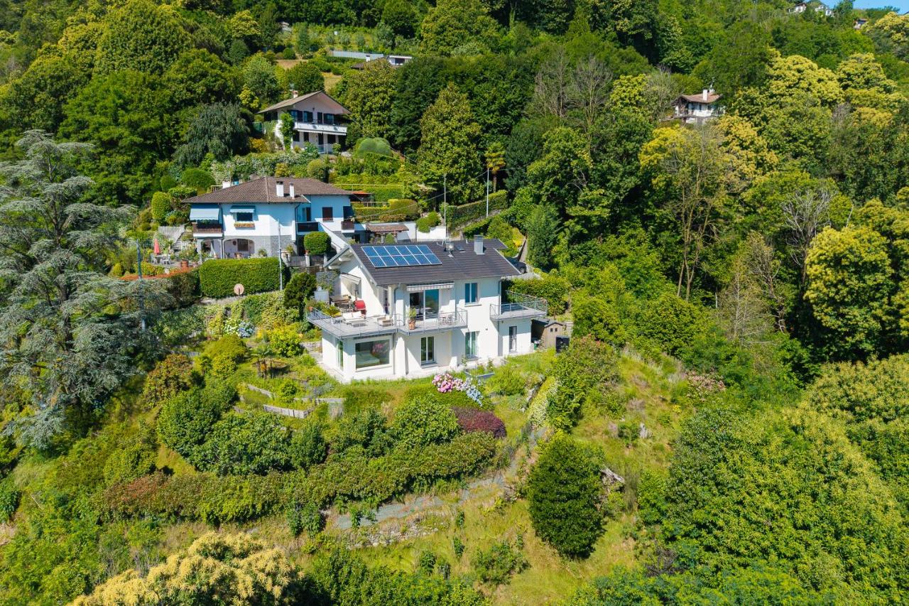 Villa Alessia - 4 bed Villa with Lake Maggiore View - Ferienwohnung Stresa