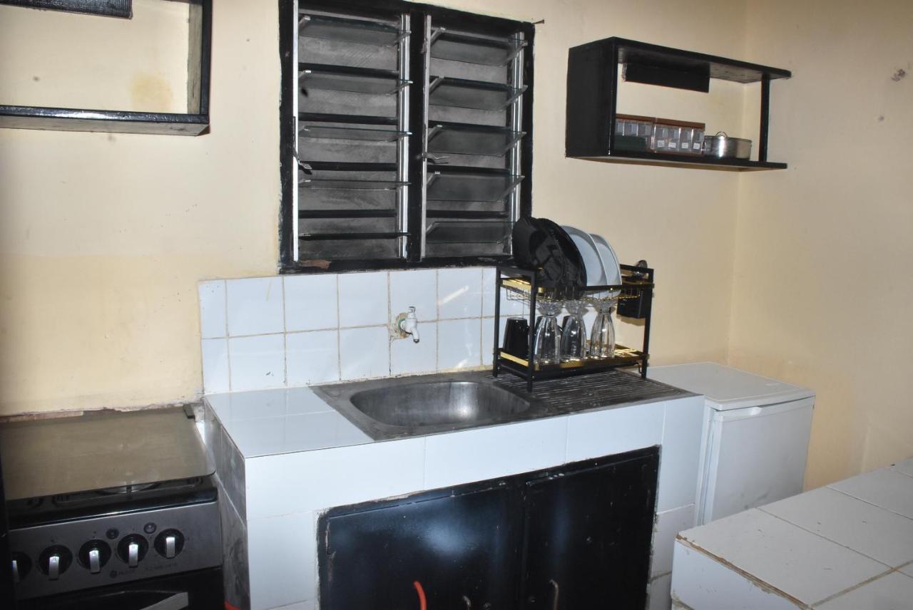 Maya Homestay - Chambres d'hôtes Ukunda