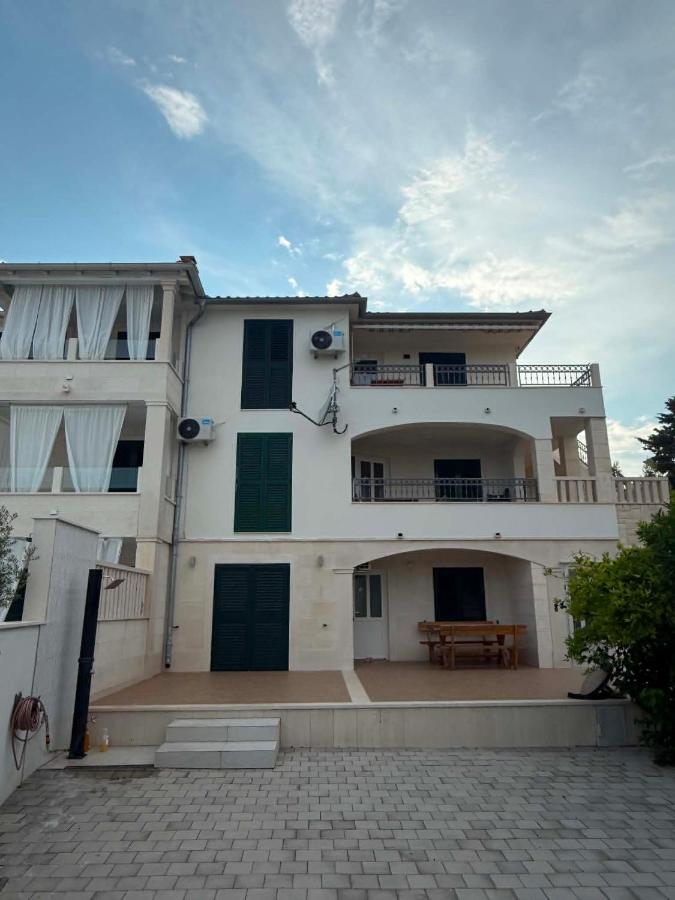 Apartments Melissa - B&B Sumartin