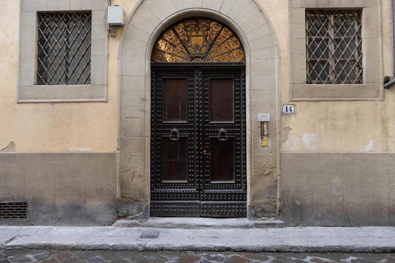 Historic Frescoes Apartment - B&B Firenze