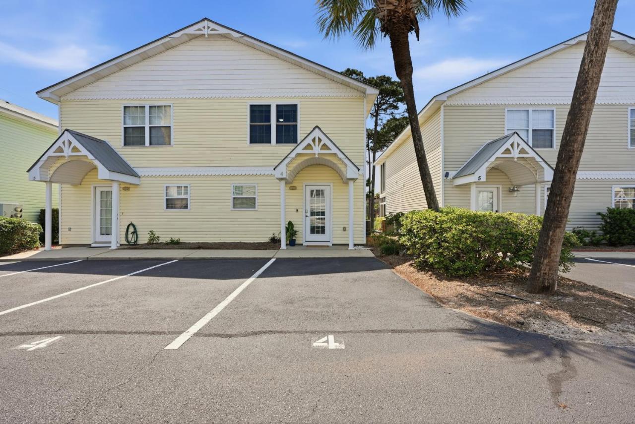 Lux Coastal Retreat, 5 min walk to Beach, Restaurants, & Shopping - B&B Destin