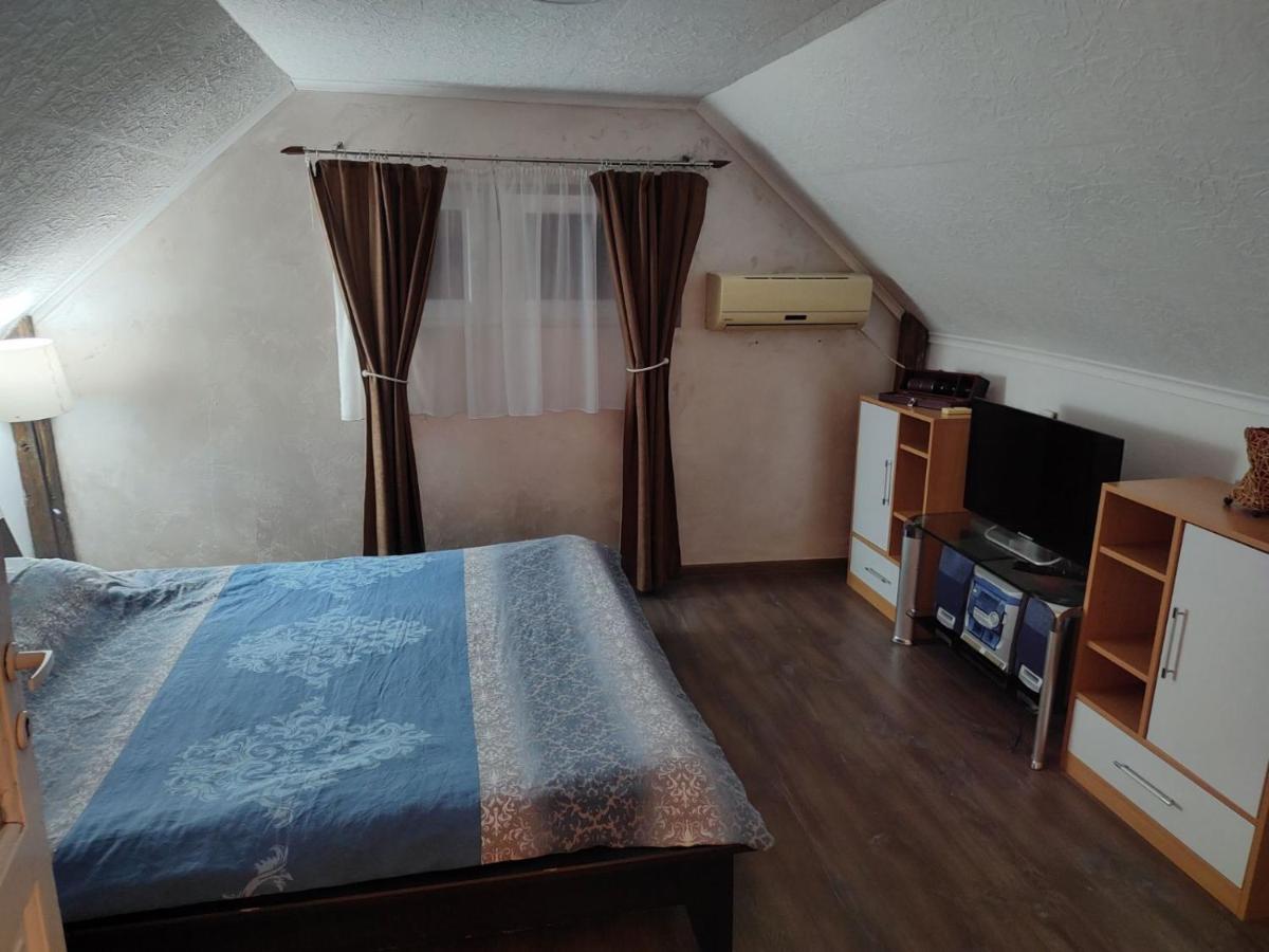 Vikend house Cvrcak - B&B Slankamenački Vinogradi