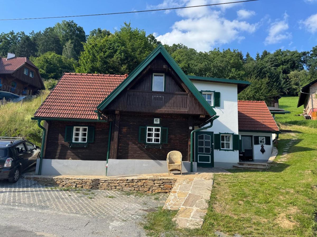 Weinberghaus optimal für 2 Familien - B&B Vochera am Weinberg