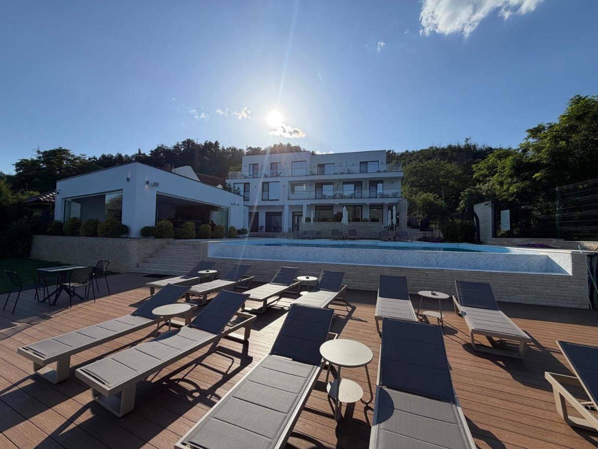 YRYS House - Adults Only - Ferienwohnung Eşelniţa