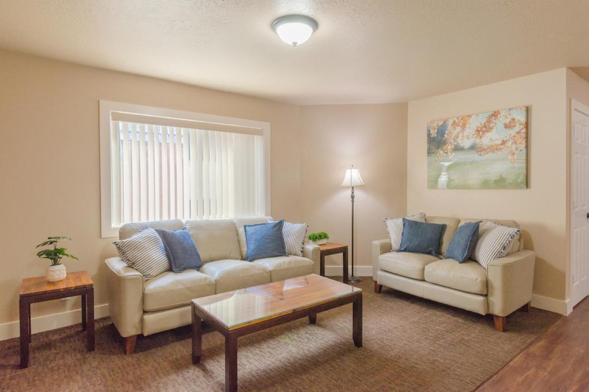 Updated 2-bedroom condo in the heart of Logan - Ferienwohnung Logan