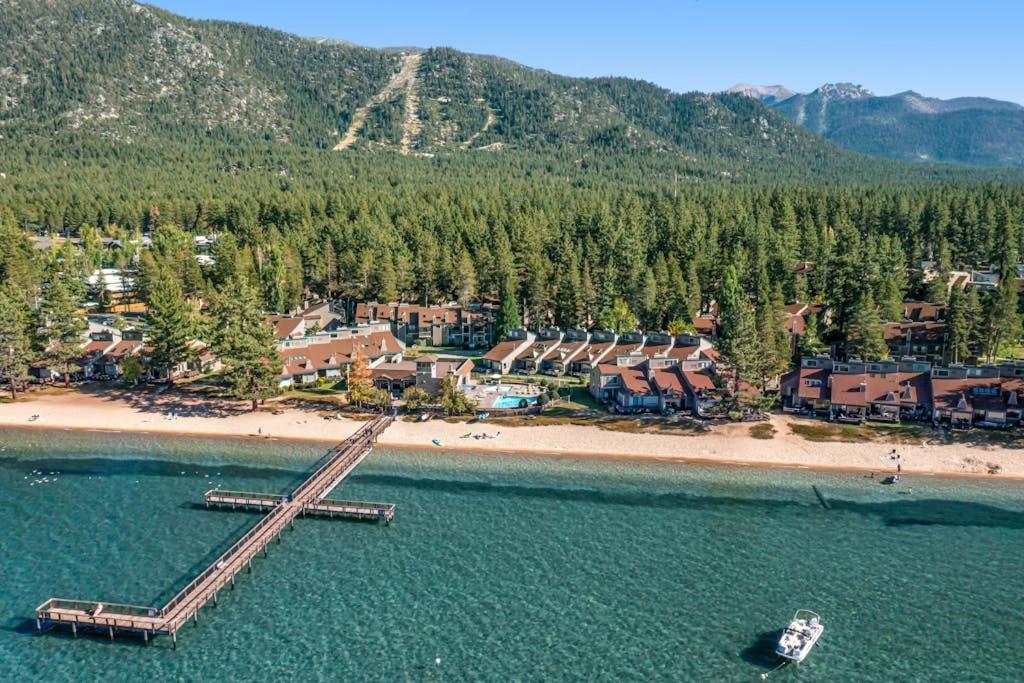 Immerse yourself in Tahoe's best from this lakefront community with beach access - B&B South Lake Tahoe