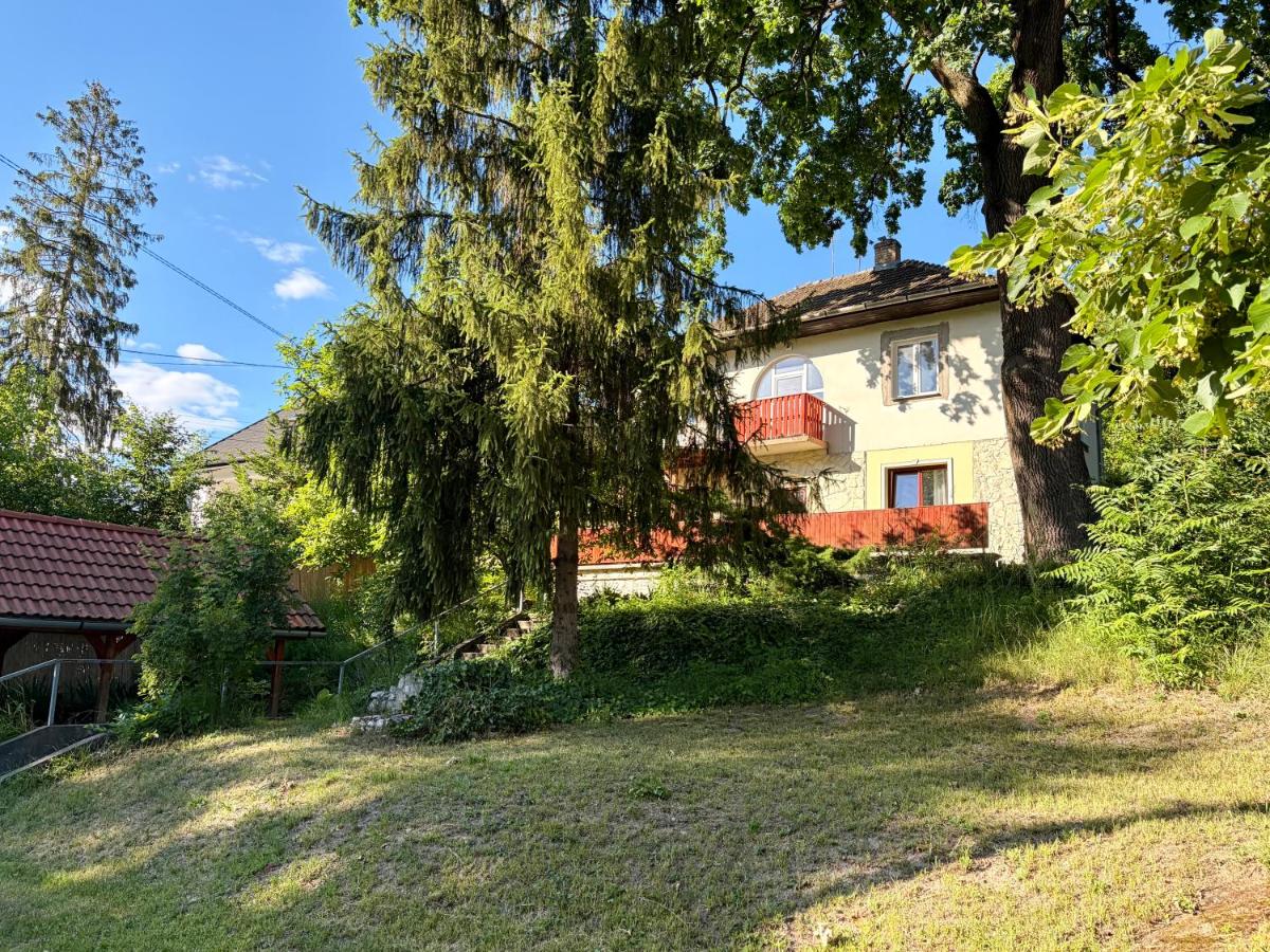 LaBONI Apartman - B&B Miskolctapolca