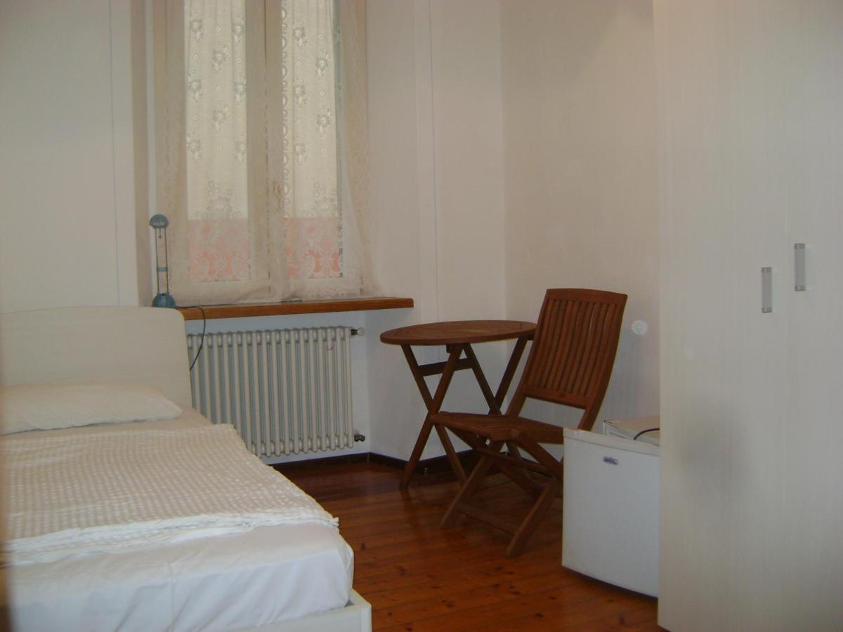 Camera Singola Standard con Bagno in Comune