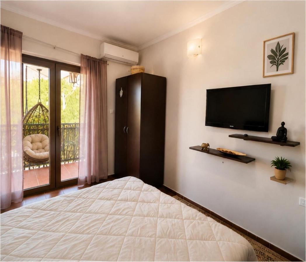 Seaside Apartments - Vasilije - B&B Baošići