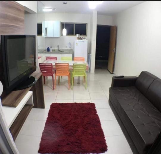 AP 2 quartos ALDEIA DO LAGO- 02 banheiros, COOLER liberado no parque aguatico, internet no ap, churrasqueiras, rampa de acesso ao lago, recarga carro eletrico, pesqueiro-C306 - Chambres d'hôtes Caldas Novas
