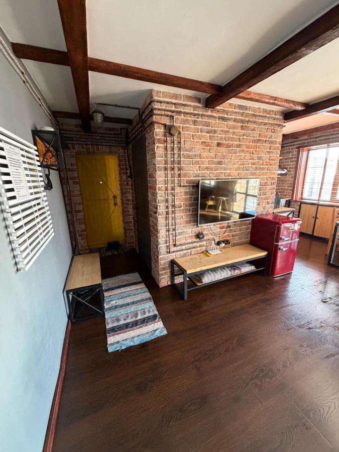 Квартира Лофт по Мира 1 - Ferienwohnung Balqash