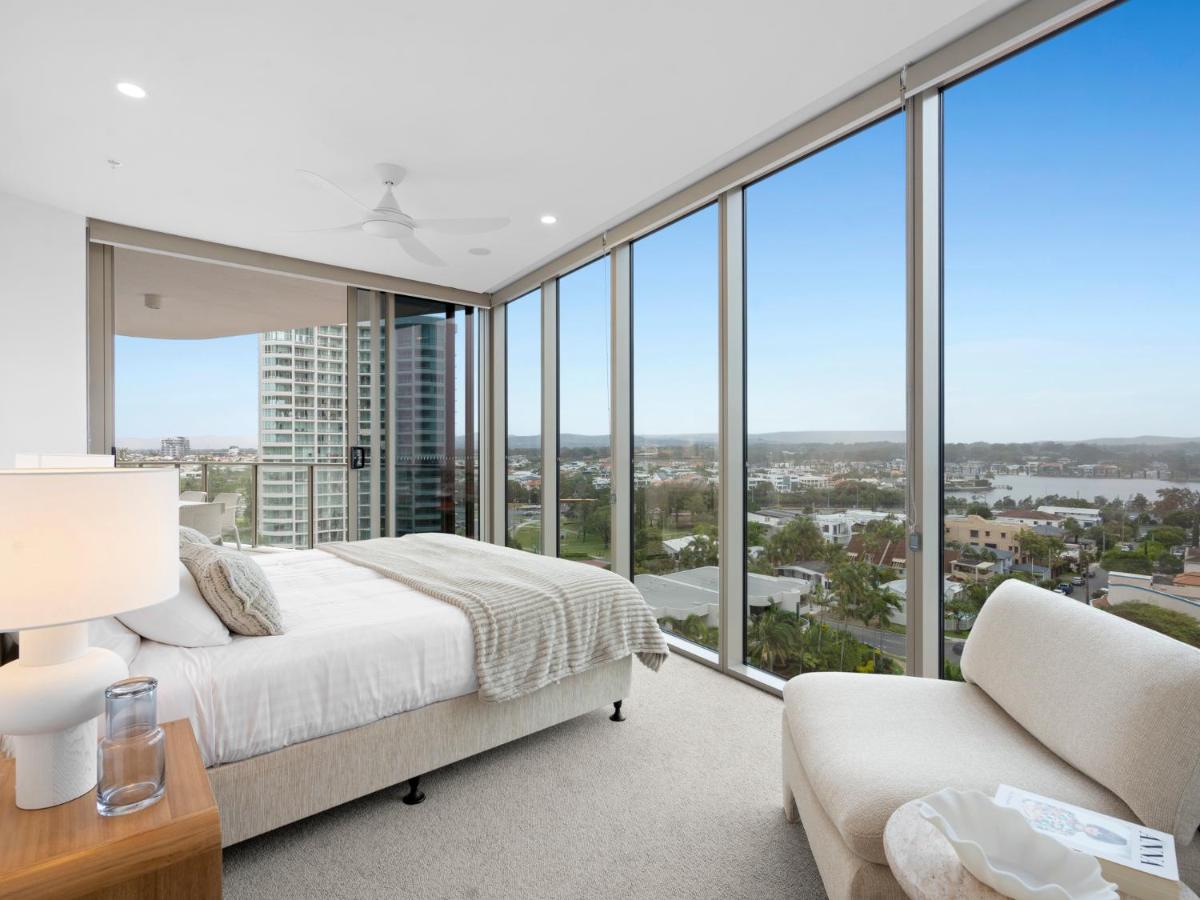 2 BR Panoramic Gold Coast Views - Luxury High-Rise - B&B Gold Coast