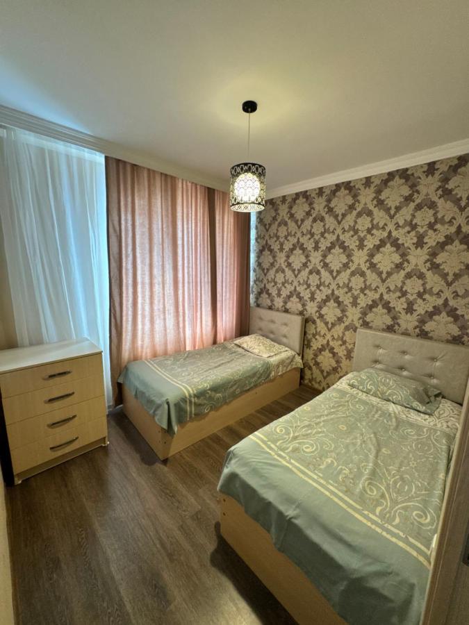 3 room apartment 5 minutes from the sea - B&B Kobuleti