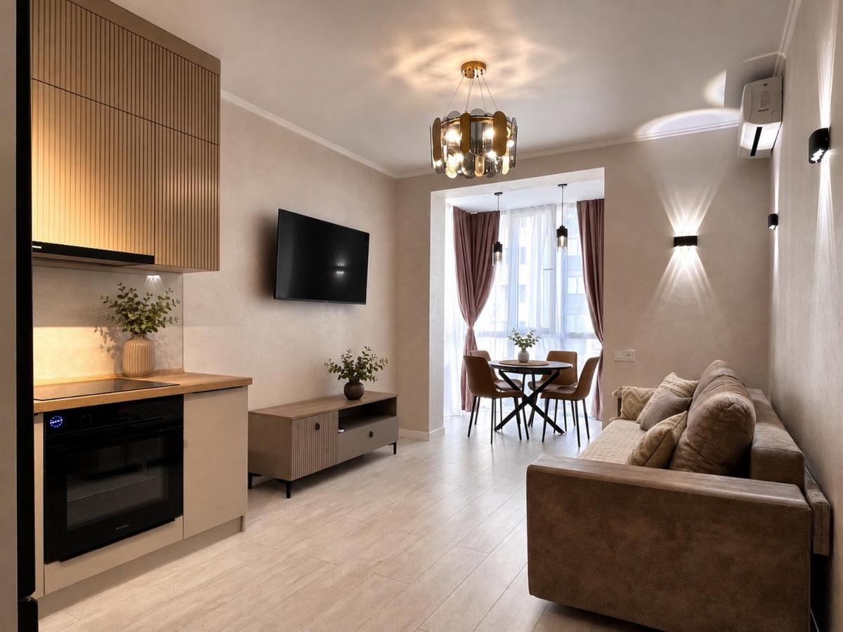 Classic Raimbek15 Residence 1BR, nearby metro, drinking water as a gift - Chambres d'hôtes Almaty