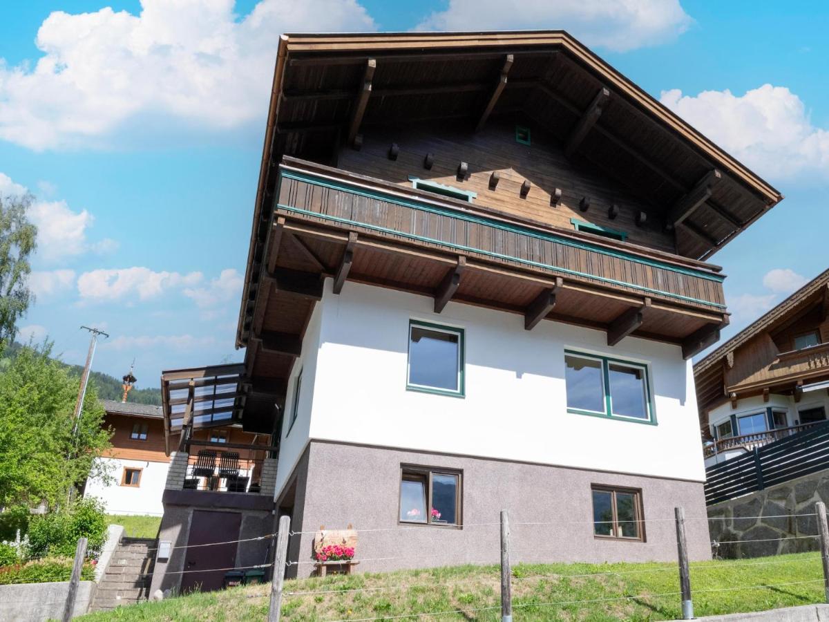 Chalet in Fügen near Spieljochbahn - B&B Fügen