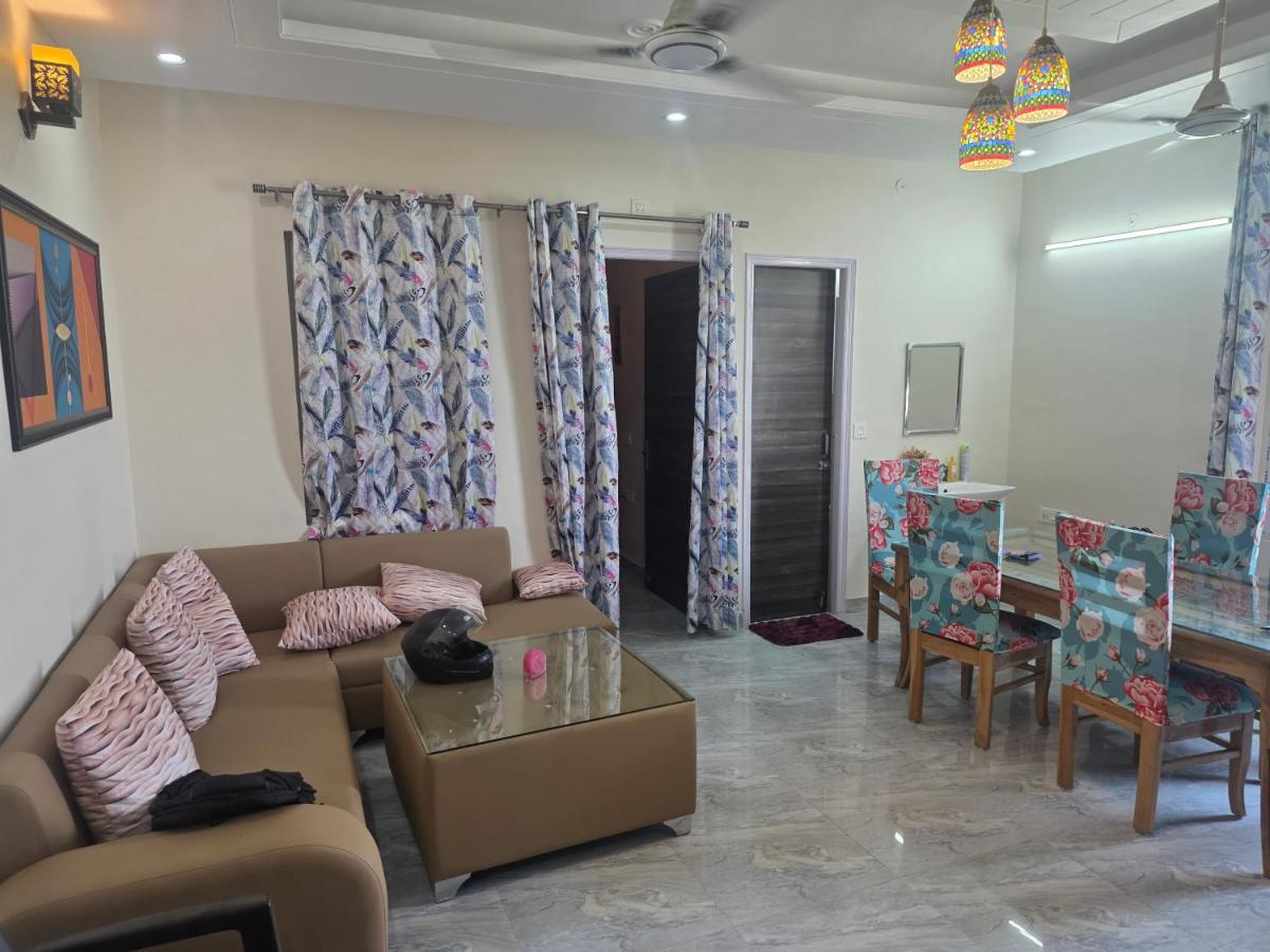 Misty Retreats - B&B Dehradun