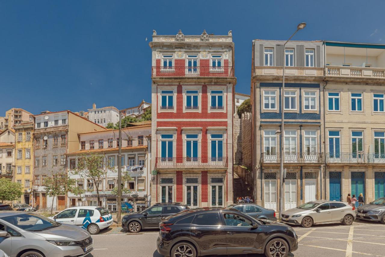 Premium Riverside and View by Vacationy - B&B Oporto